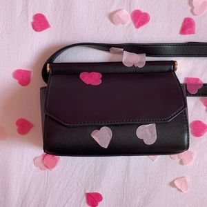 NWOT Black & Gold Fanny Pack Bag ✨